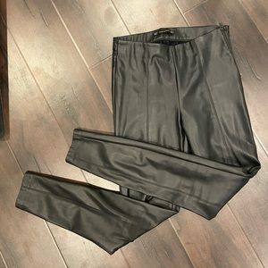 ZARA leather pants size M skinny leg